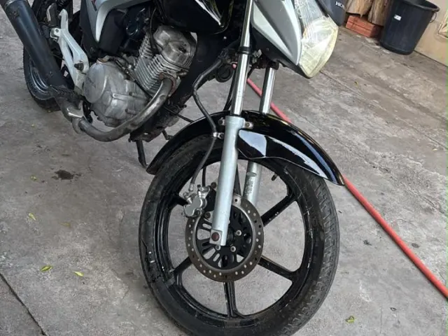 Moto Titan 150 ano 2013